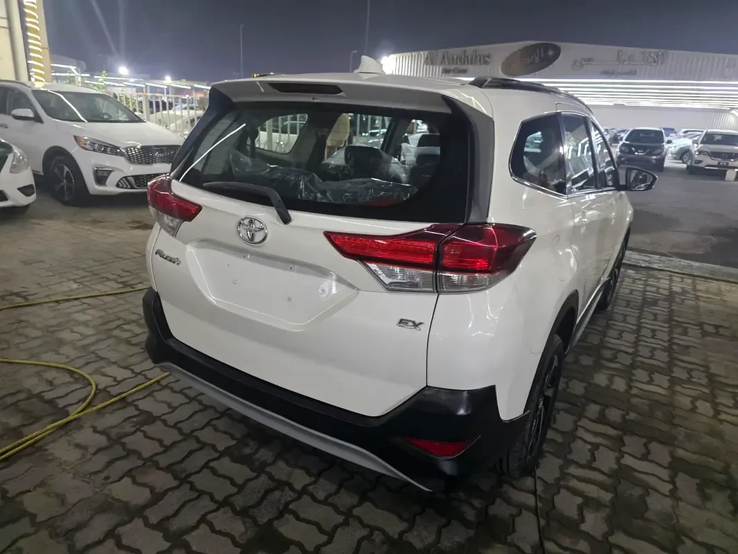Toyota Rush 1.5 AT (104 hp) - 5