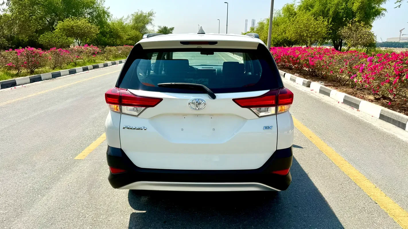 Toyota Rush 1.5 AT (104 hp) - 18