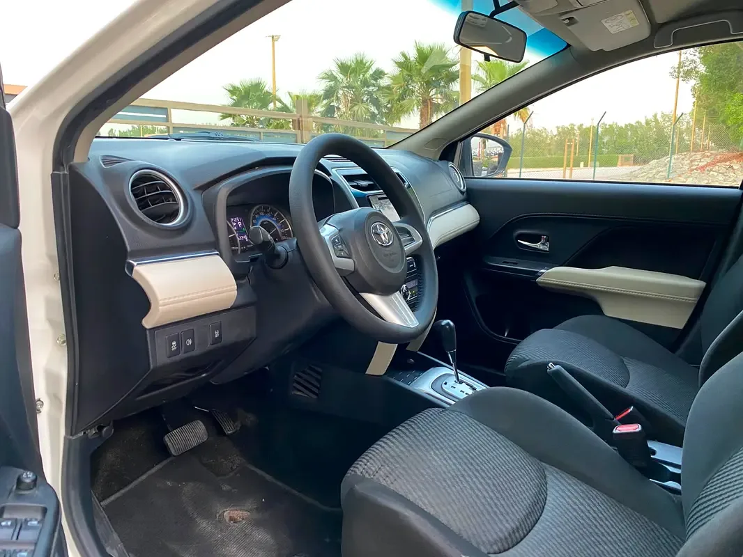 Toyota Rush 1.5 AT (104 hp) - 9
