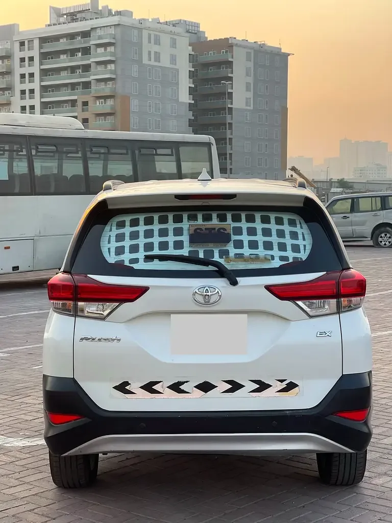 Toyota Rush 1.5 AT (104 hp) - 2