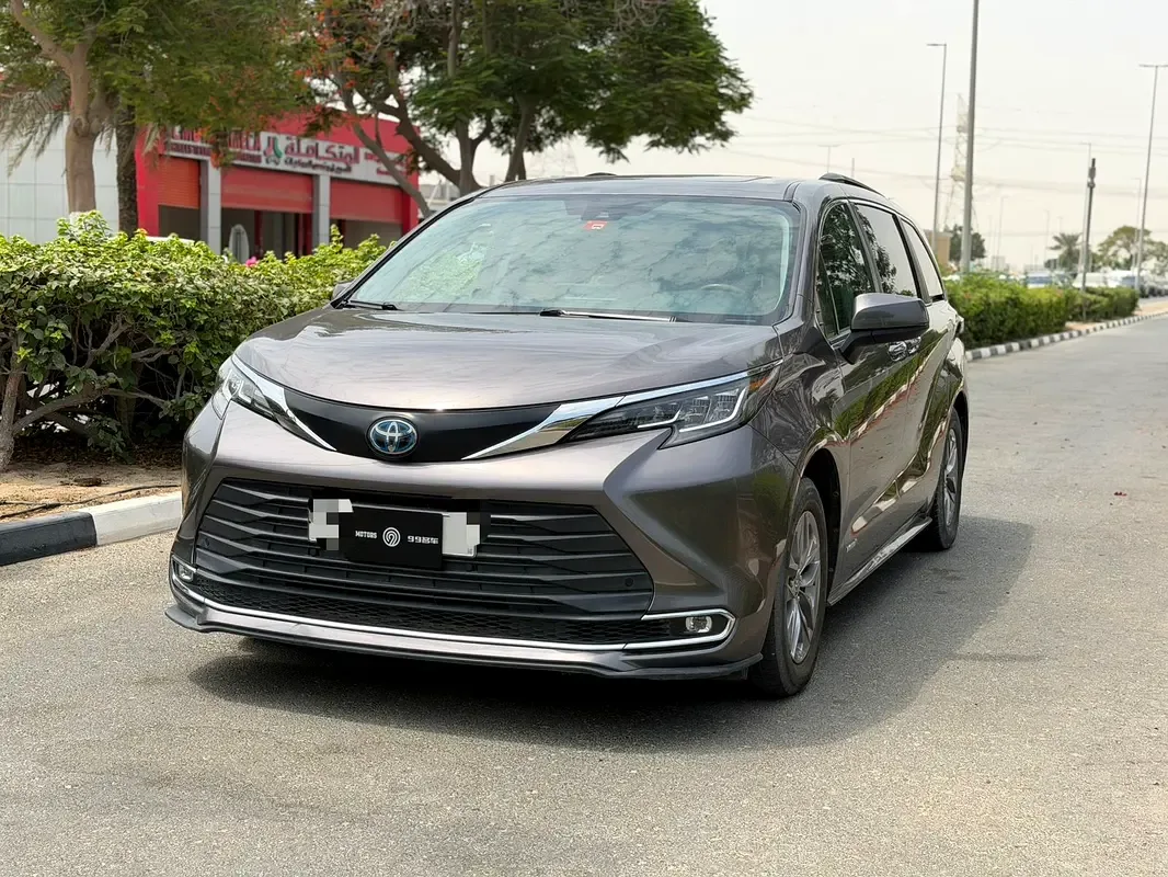 Toyota Sienna 2.5 AT (245 حصان) - 2
