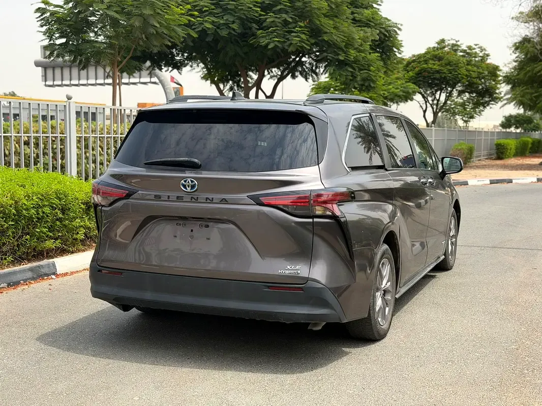 Toyota Sienna 2.5 AT (245 حصان) - 4