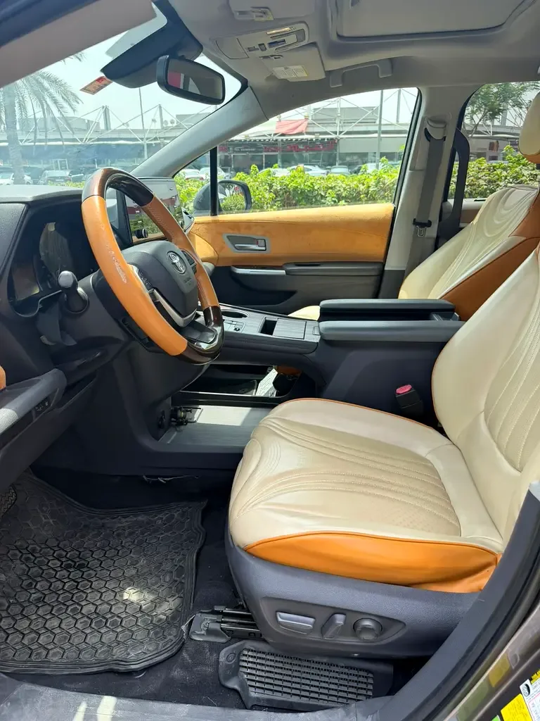 Toyota Sienna 2.5 AT (245 حصان) - 13
