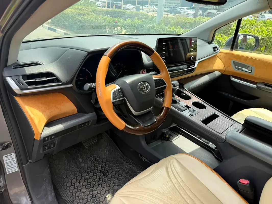 Toyota Sienna 2.5 AT (245 حصان) - 12
