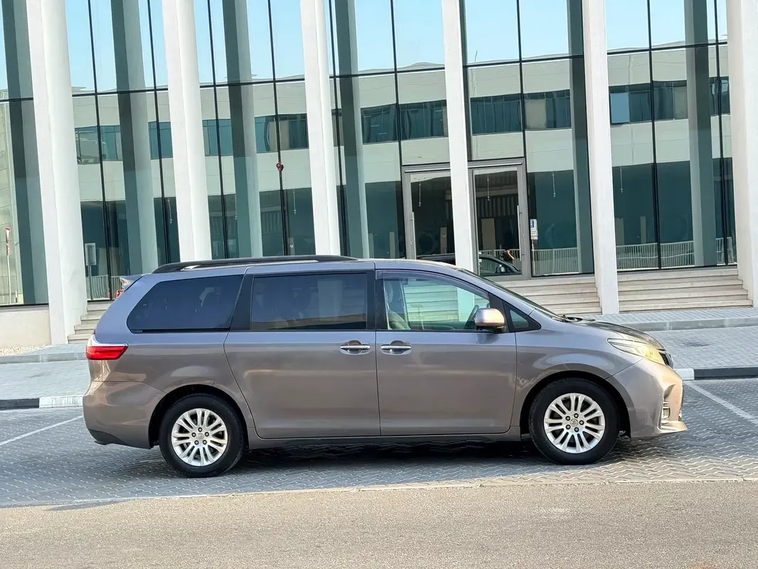 Toyota Sienna 3.5 AT (266 حصان) - 7