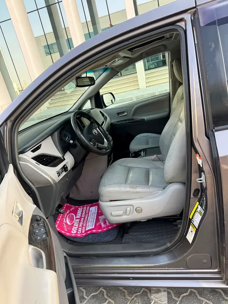 Toyota Sienna 3.5 AT (266 حصان) - 14
