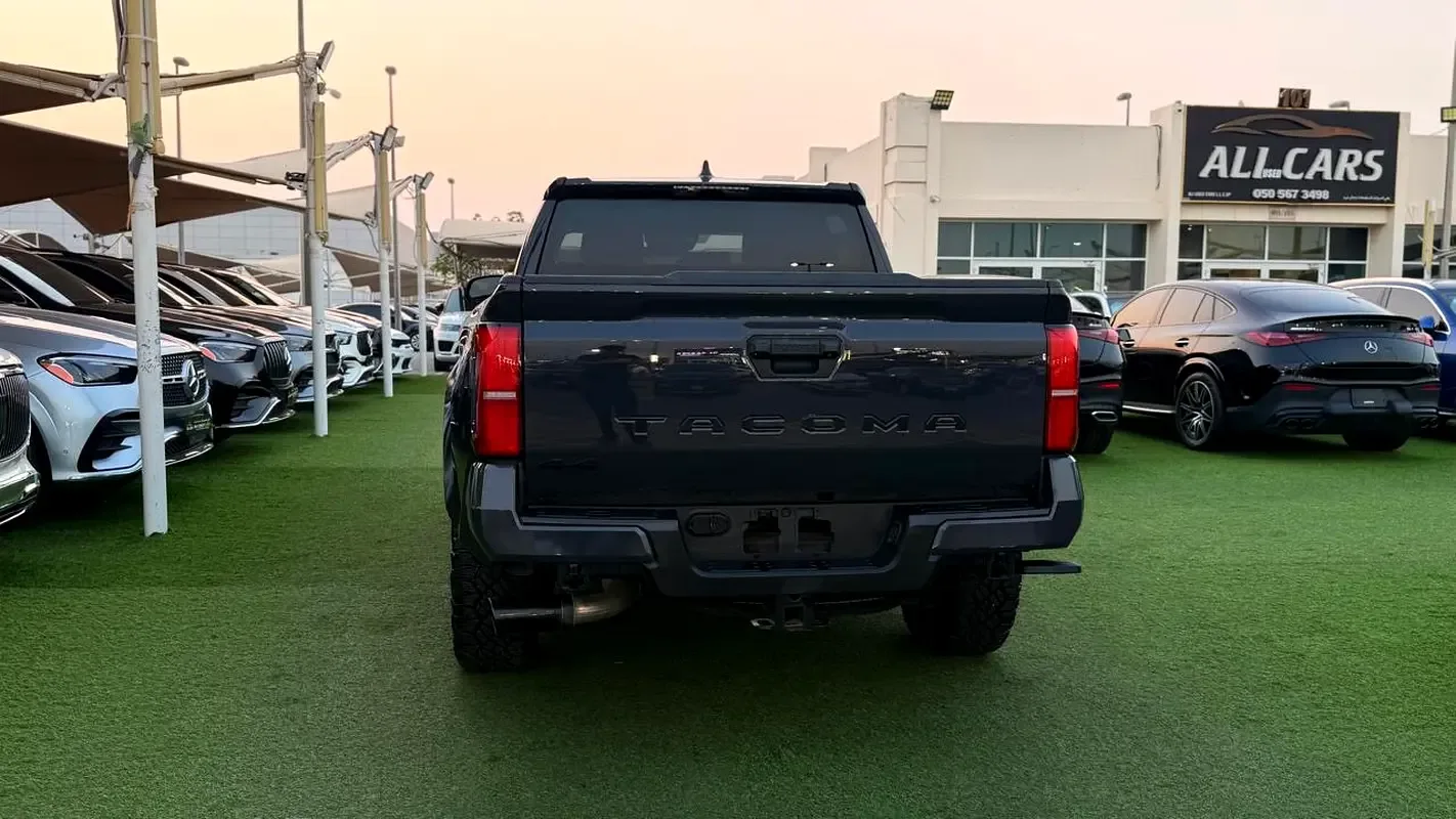 Toyota Tacoma 2.4 MT AWD (270 حصان) - 4