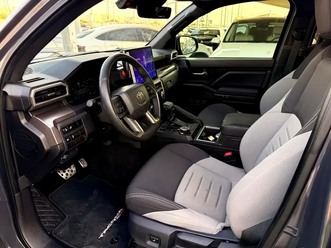 Toyota Tacoma 2.4 MT AWD (270 حصان) - 10