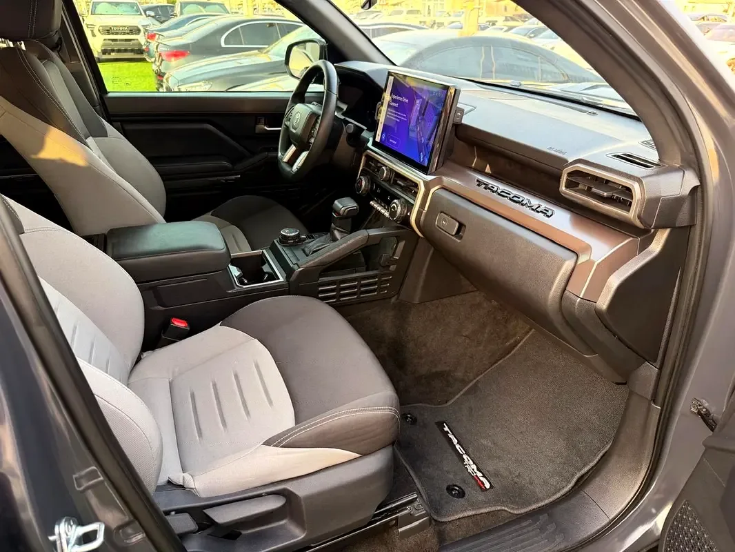 Toyota Tacoma 2.4 MT AWD (270 حصان) - 15