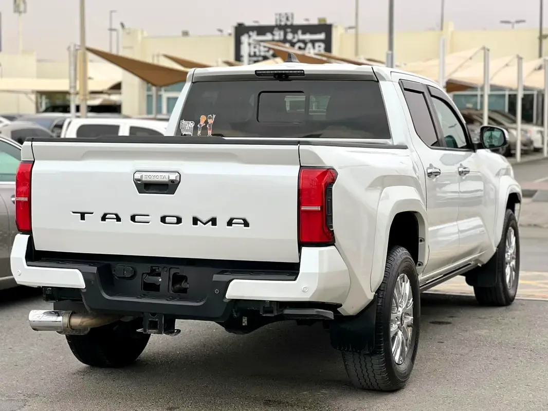 Toyota Tacoma 2.4 MT AWD (270 hp) - 4