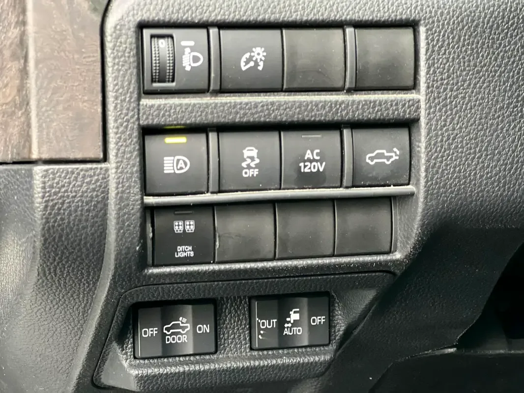 Toyota Tacoma 2.4 MT AWD (270 hp) - 11