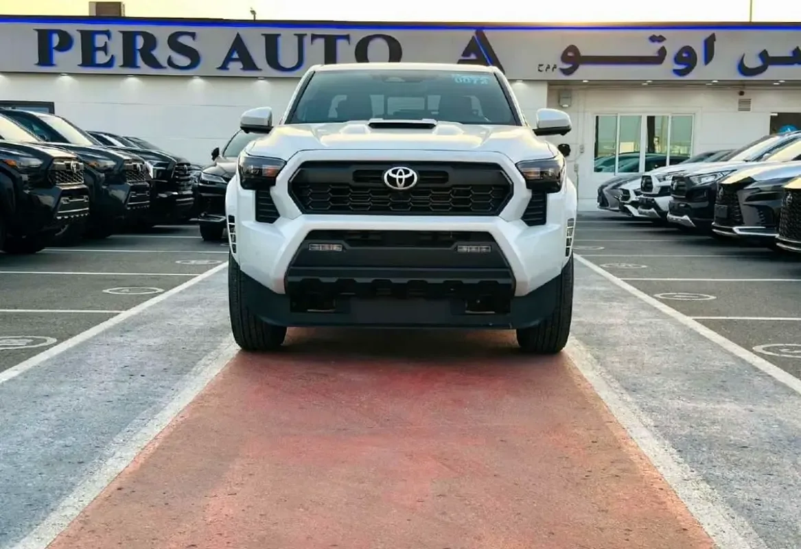 Toyota Tacoma 2.4 MT AWD (270 hp)