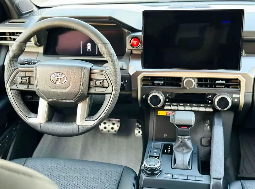 Toyota Tacoma 2.4 MT AWD (270 حصان) - 17