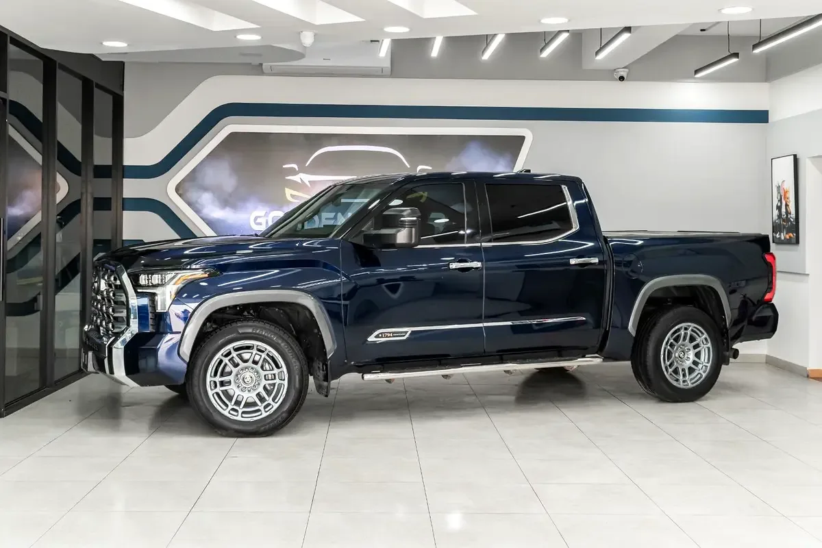 Toyota Tundra 3.4 AT AWD (389 hp)