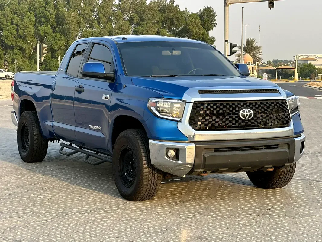 Toyota Tundra 5.7 AT 4WD (381 hp) - 2