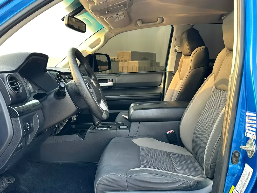 Toyota Tundra 5.7 AT 4WD (381 hp) - 11