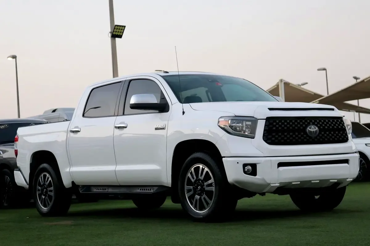 Toyota Tundra 5.7 AT 4WD (381 hp)