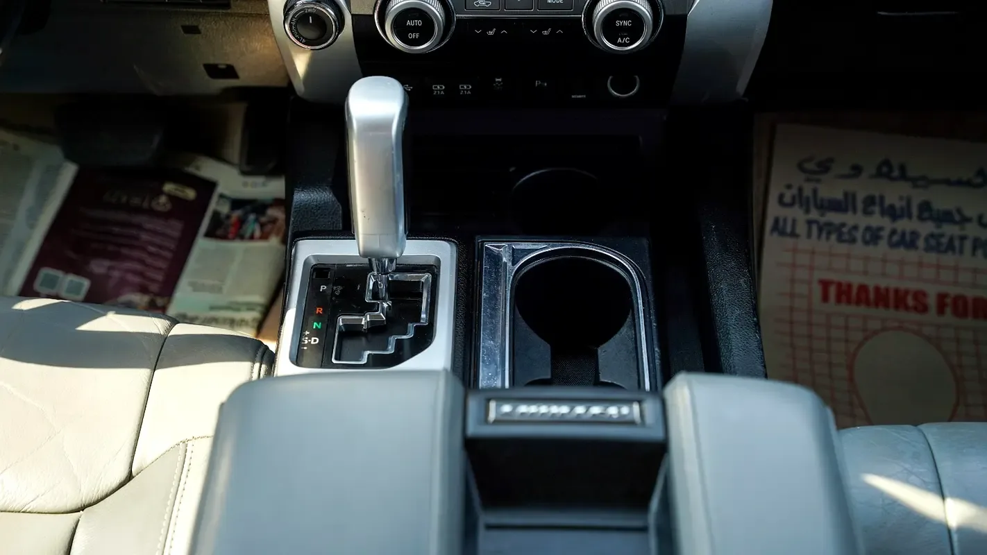 Toyota Tundra 5.7 AT 4WD (381 hp) - 15