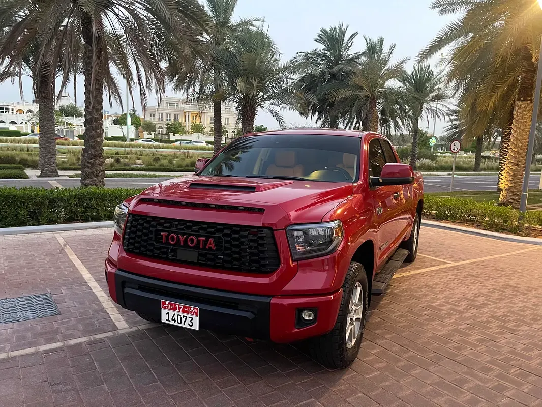 Toyota Tundra 5.7 AT AWD (386 hp)