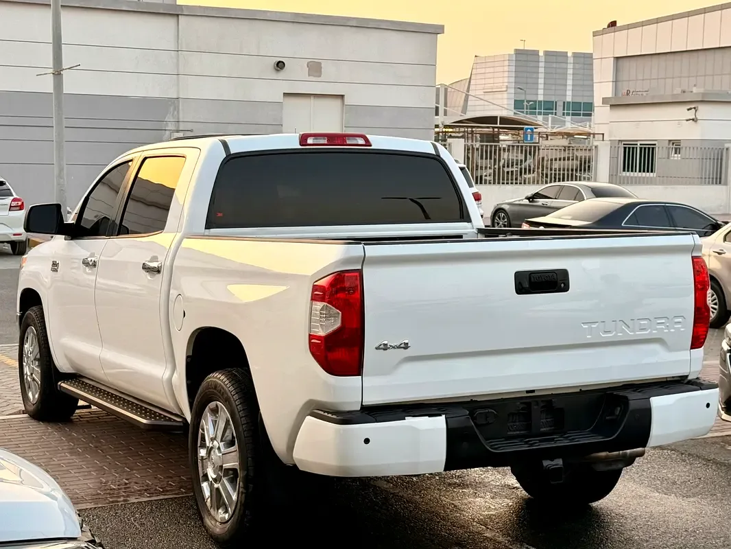 Toyota Tundra 5.7 AT AWD (386 hp) - 4