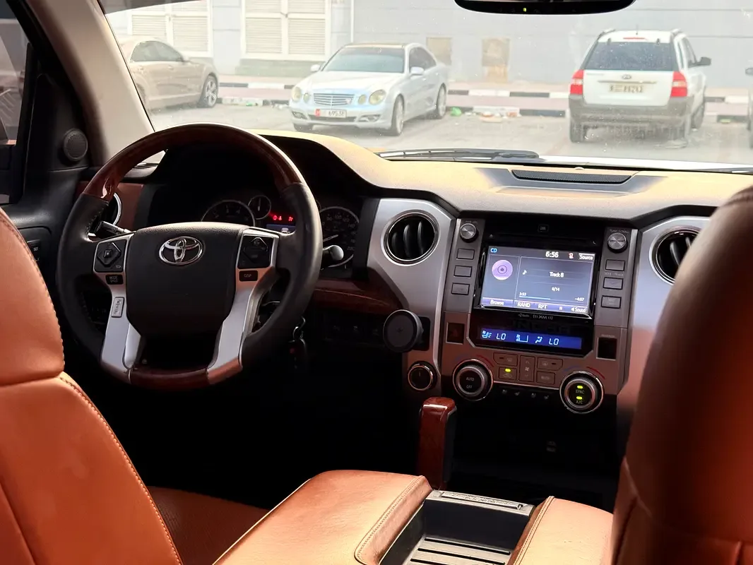 Toyota Tundra 5.7 AT AWD (386 hp) - 8