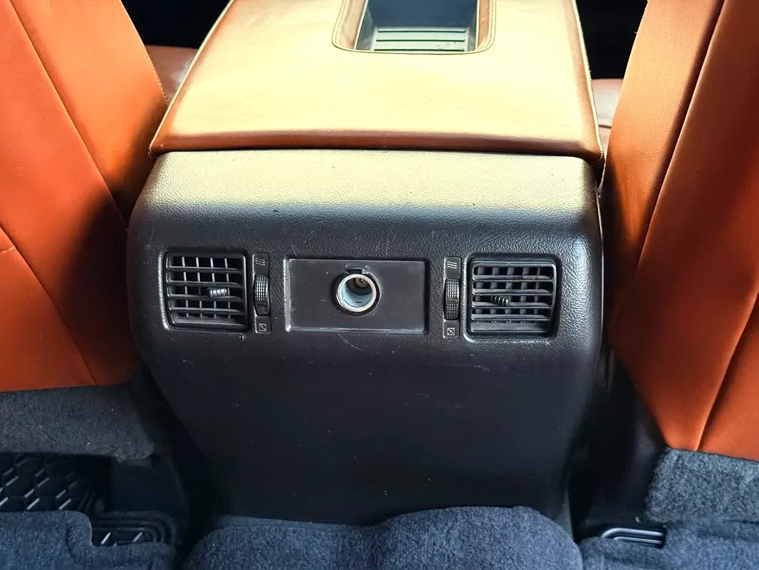 Toyota Tundra 5.7 AT AWD (386 hp) - 15