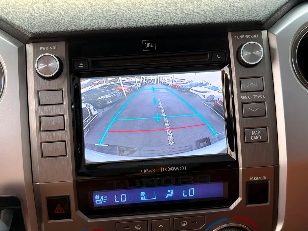 Toyota Tundra 5.7 AT AWD (386 hp) - 20