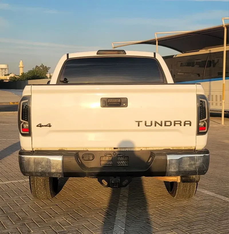 Toyota Tundra 5.7 AT AWD (386 حصان) - 14