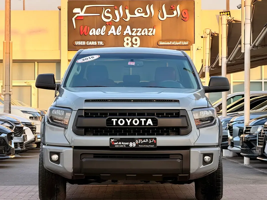 Toyota Tundra 5.7 AT TRD Rock Warrior (381 hp)