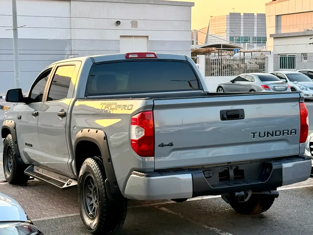 Toyota Tundra 5.7 AT TRD Rock Warrior (381 حصان) - 4