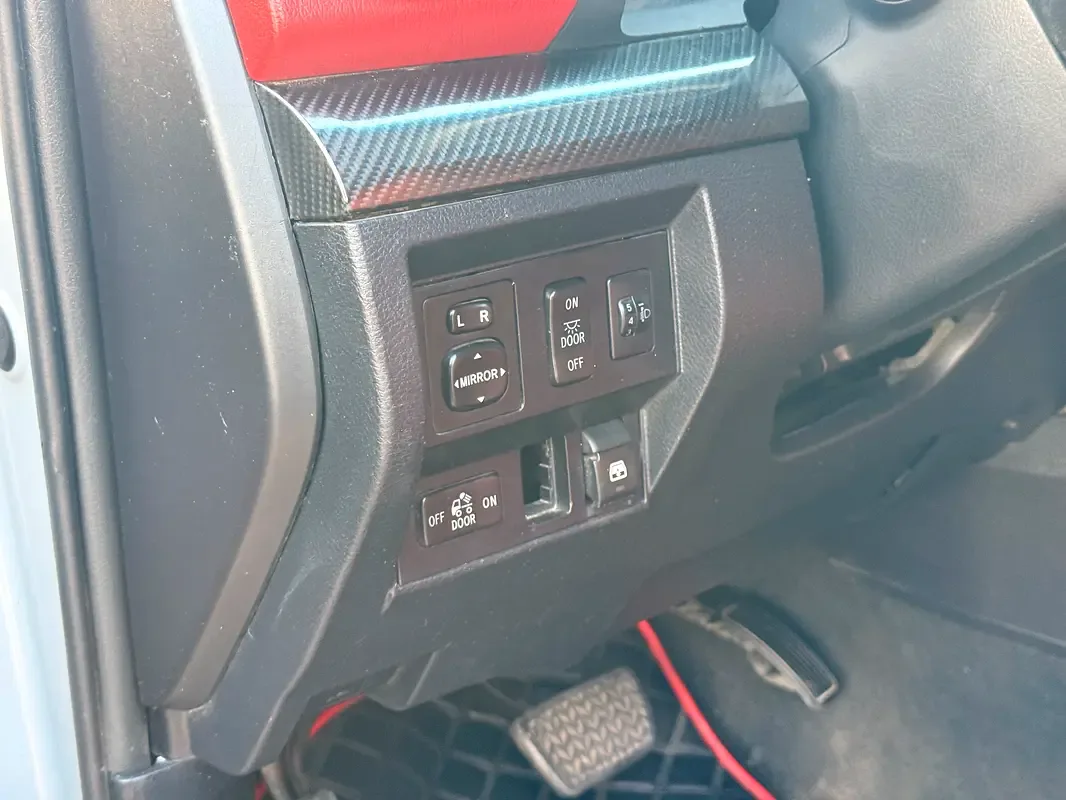Toyota Tundra 5.7 AT TRD Rock Warrior (381 حصان) - 17