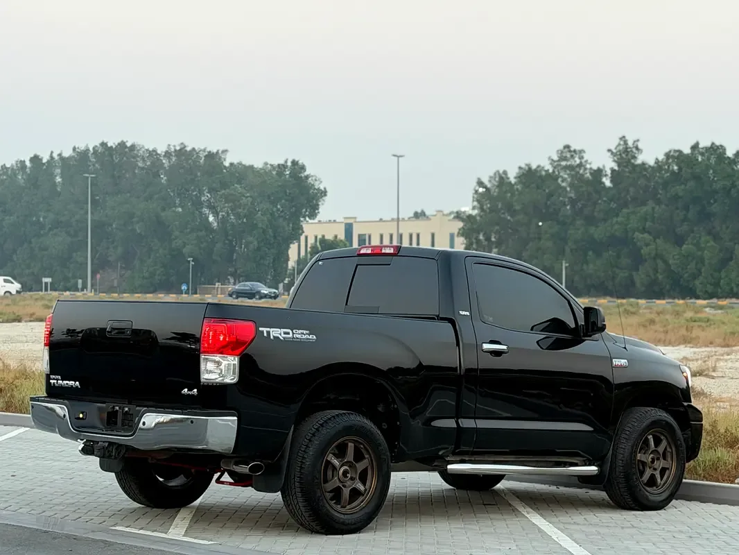Toyota Tundra 5.7 AT TRD Rock Warrior (381 حصان) - 5