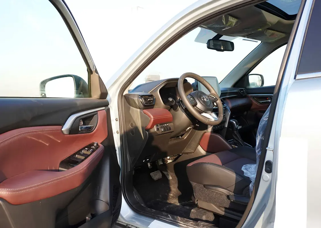 Toyota Urban Cruiser 1.5 AT (103 hp) - 6