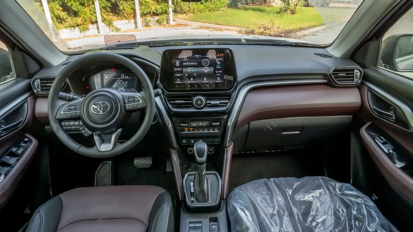 Toyota Urban Cruiser 1.5 AT (105 حصان) - 11