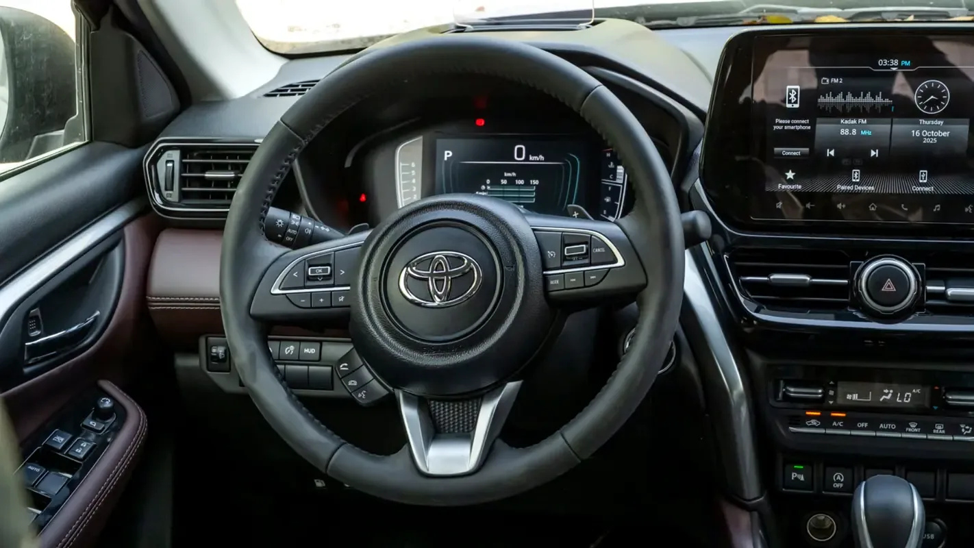 Toyota Urban Cruiser 1.5 AT (105 حصان) - 12