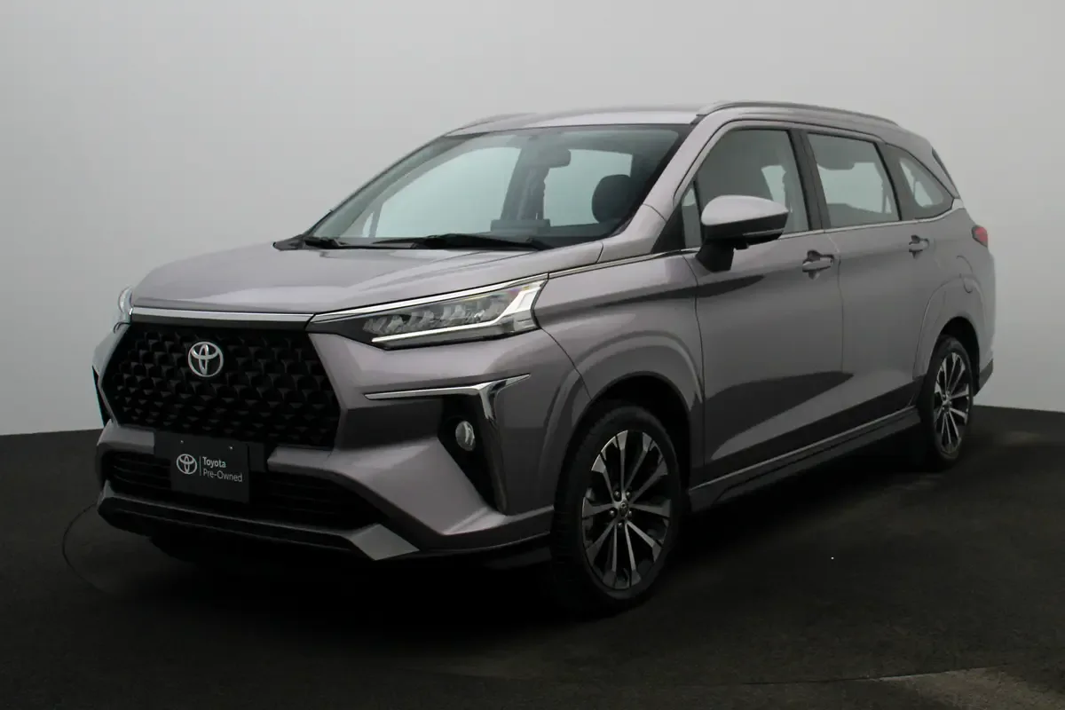 Toyota Veloz 1.5 CVT (106 hp)