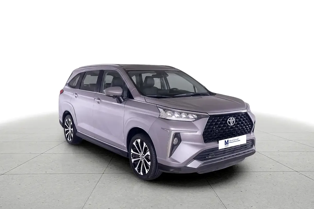 Toyota Veloz 1.5 CVT (106 hp)