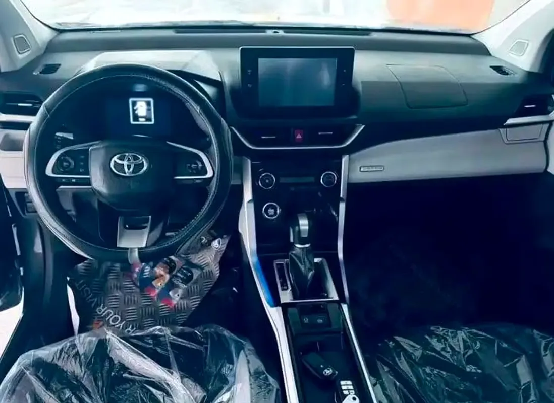 Toyota Veloz 1.5 CVT (106 حصان) - 3