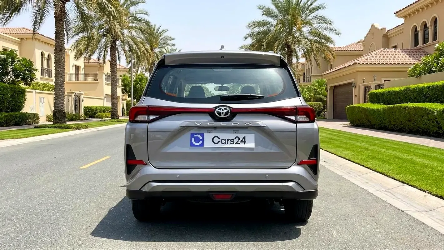 Toyota Veloz 1.5 CVT (106 hp) - 4