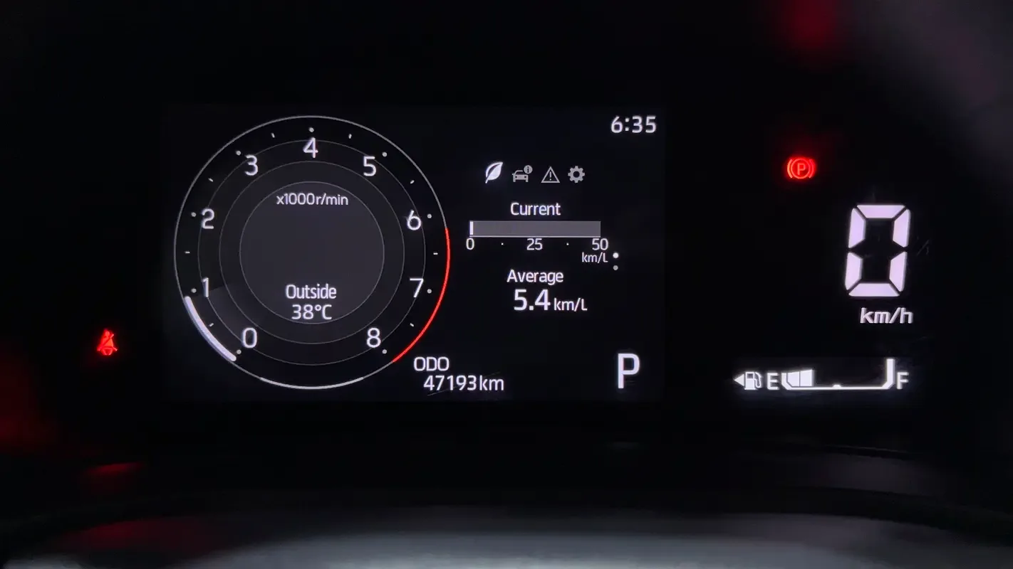 Toyota Veloz 1.5 CVT (106 hp) - 9
