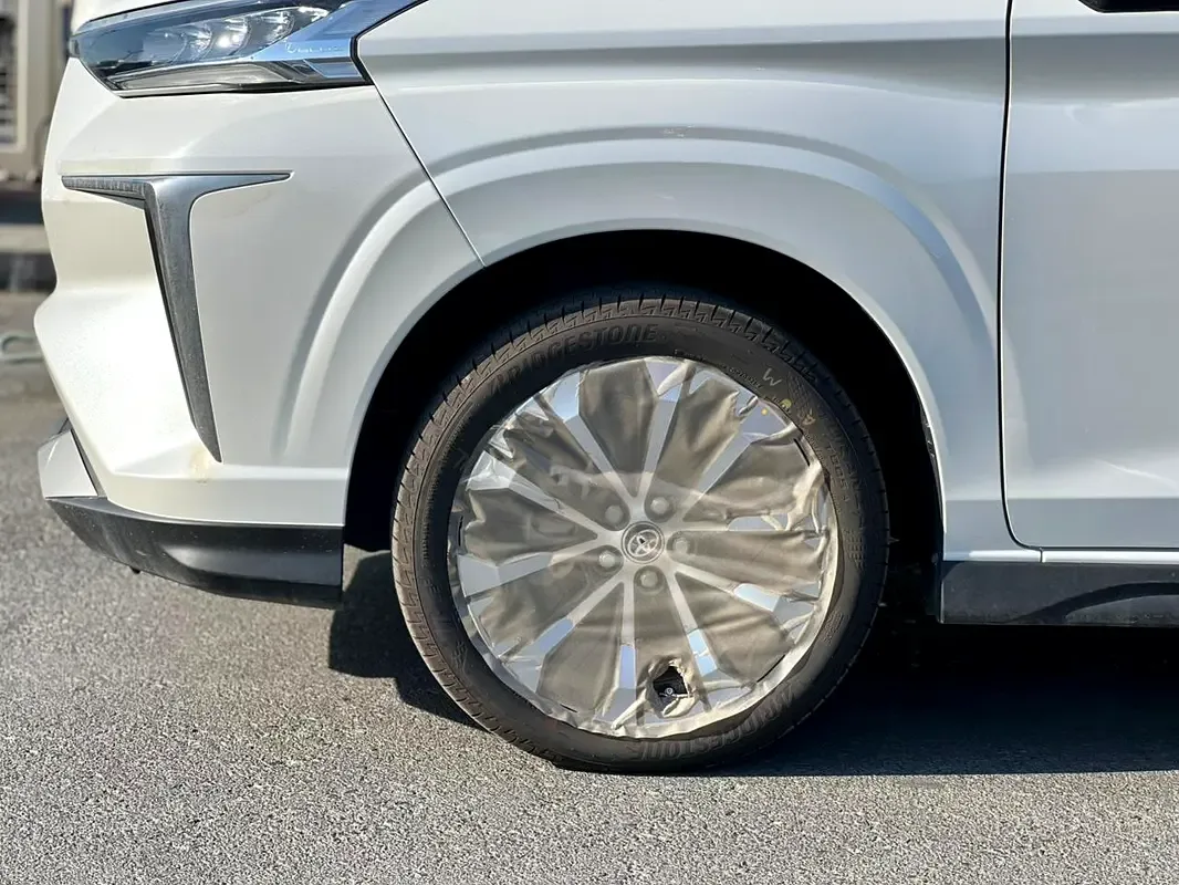 Toyota Veloz 1.5 CVT (106 hp) - 5