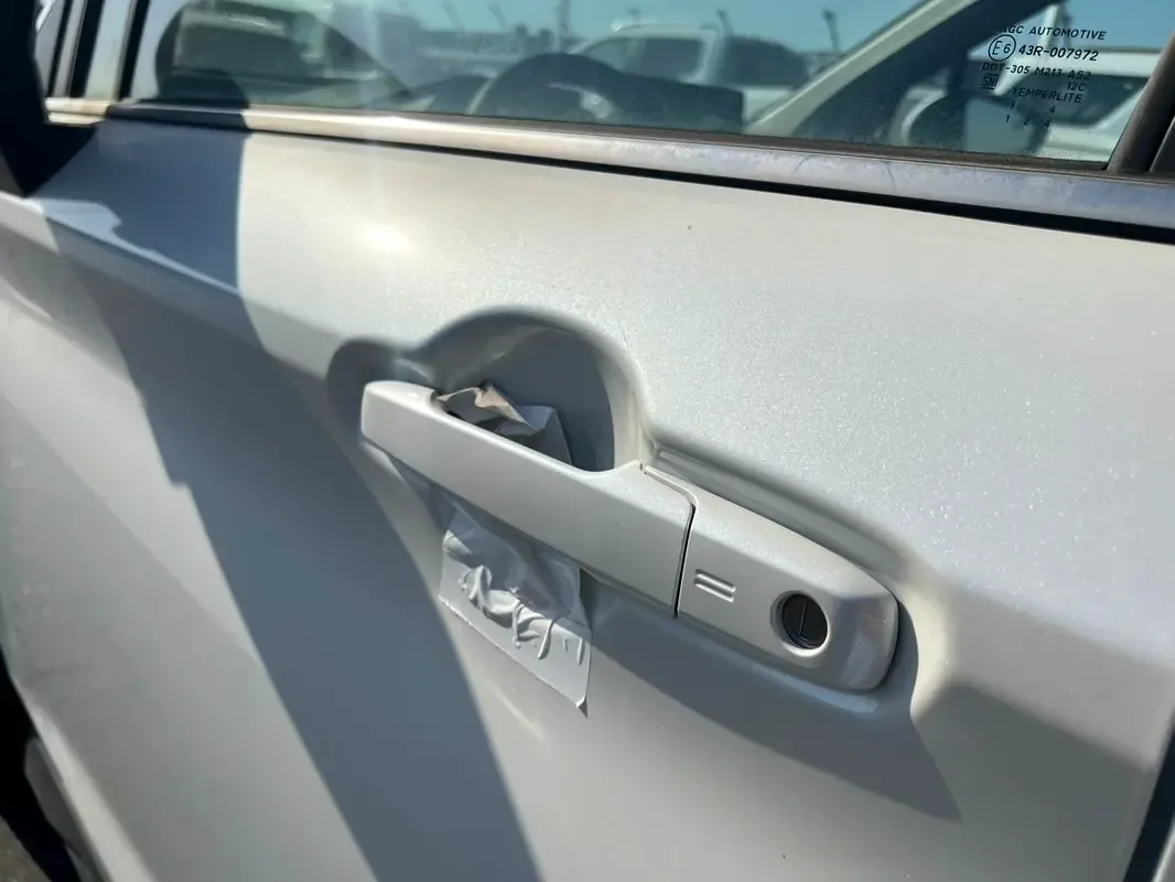 Toyota Veloz 1.5 CVT (106 hp) - 8