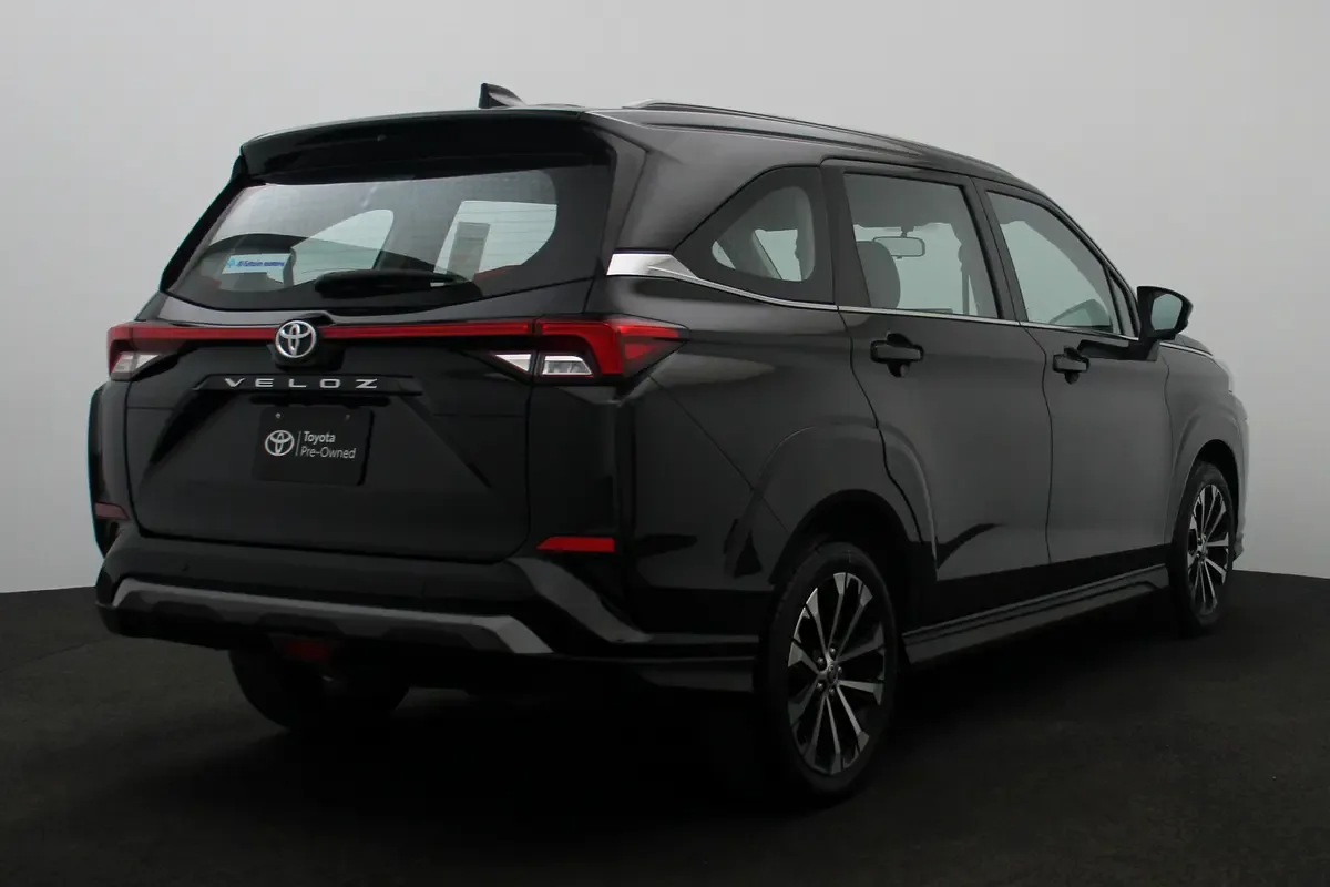 Toyota Veloz 1.5 CVT (106 hp) - 6
