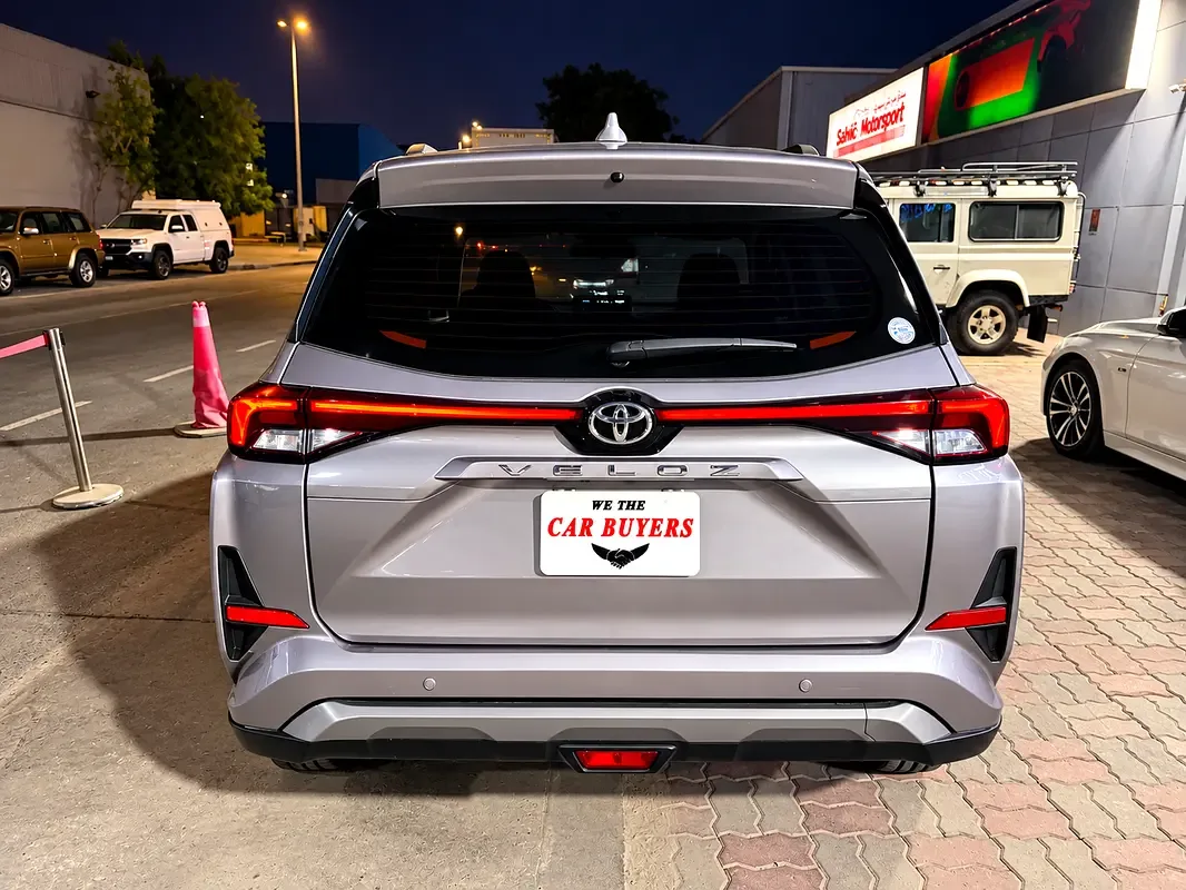 Toyota Veloz 1.5 CVT (106 hp) - 5