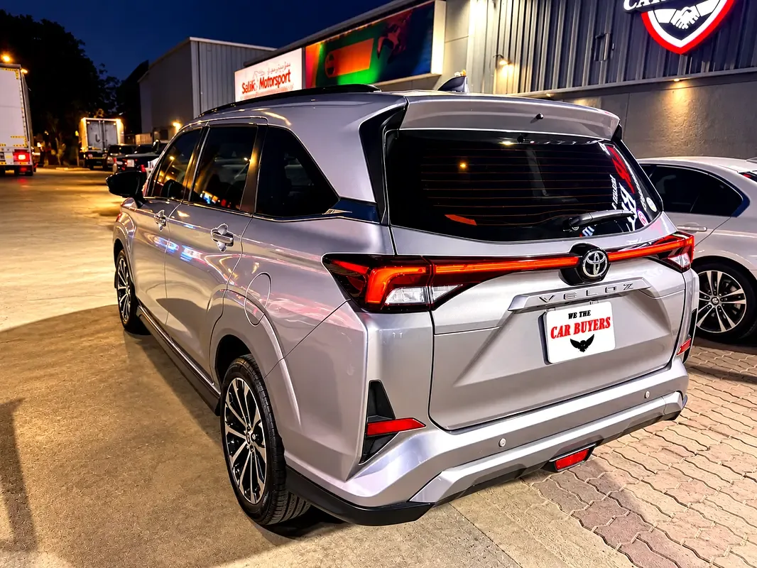 Toyota Veloz 1.5 CVT (106 hp) - 6