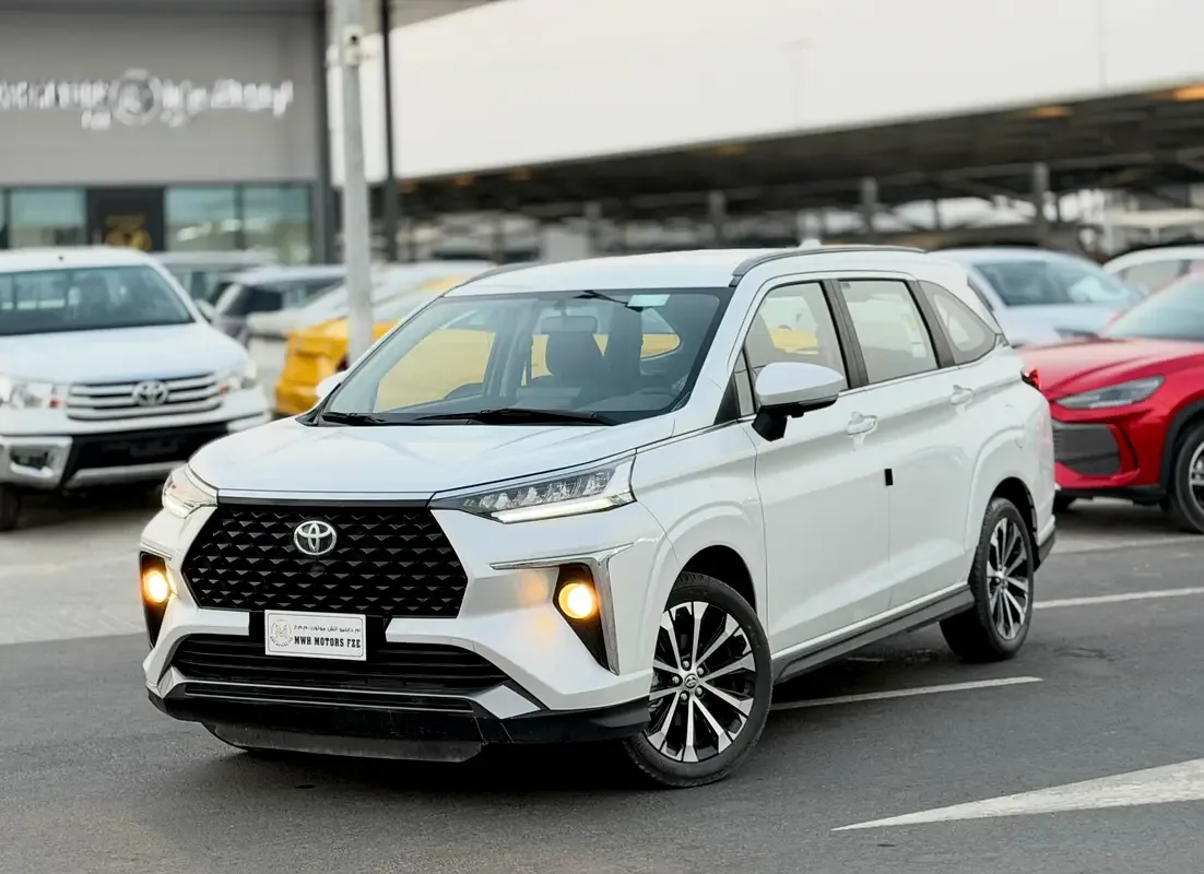 Toyota Veloz 1.5 CVT (106 hp)