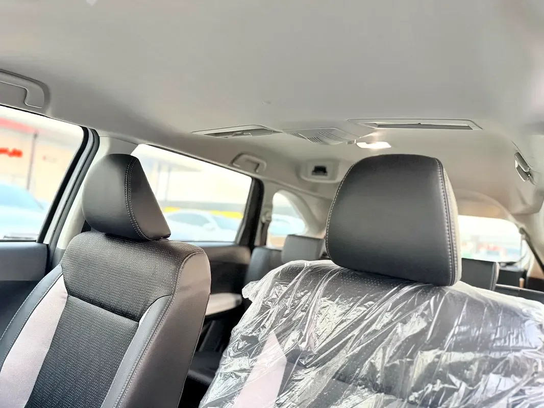 Toyota Veloz 1.5 CVT (106 hp) - 15