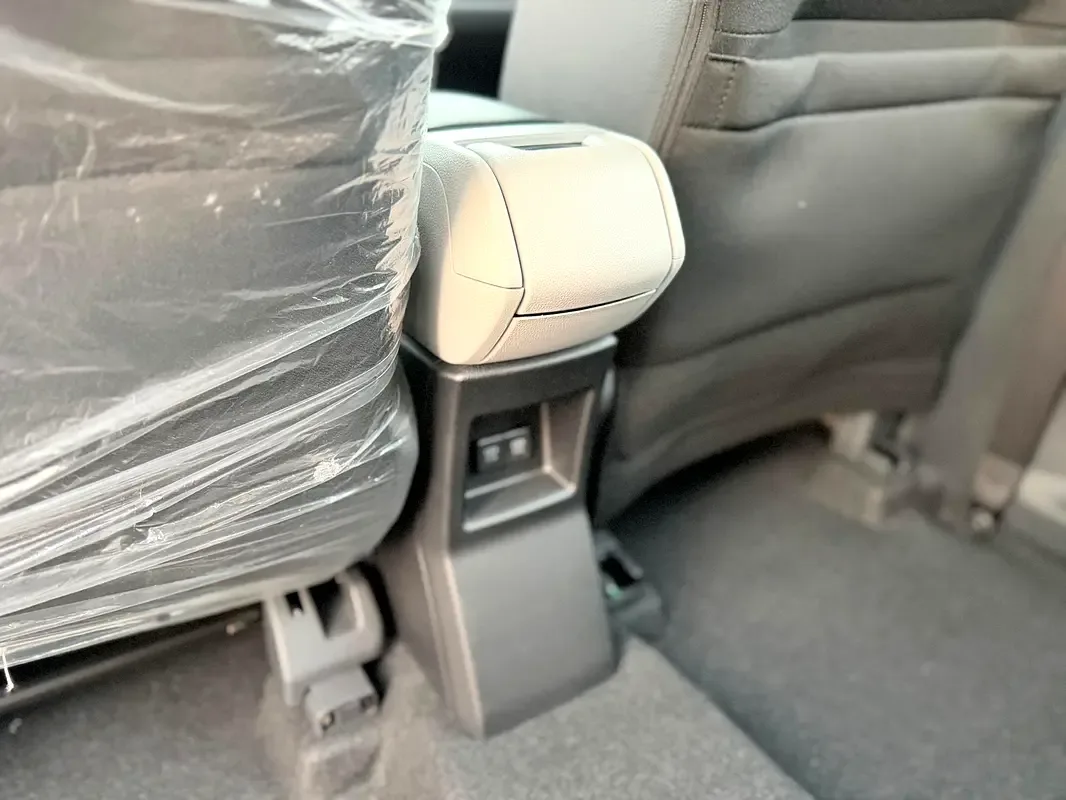 Toyota Veloz 1.5 CVT (106 hp) - 18