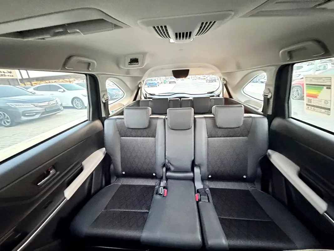 Toyota Veloz 1.5 CVT (106 hp) - 20