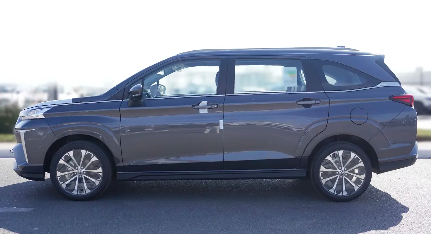 Toyota Veloz 1.5 CVT (106 hp) - 4